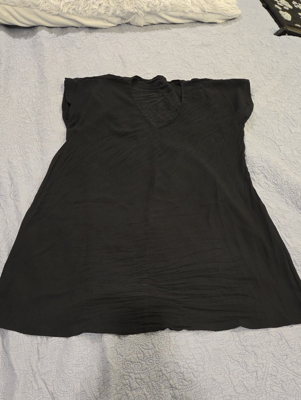 Babette Crinkled Women's Black V-Neck Mini Dress - Easy Everyday Style Size L!